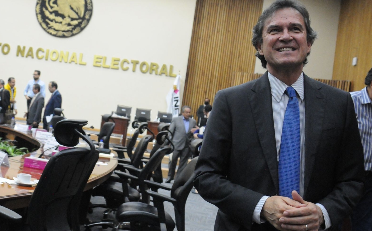 Edmundo Jacobo regresó ayer a su cargo como secretario ejecutivo del INE. | Cuartoscuro