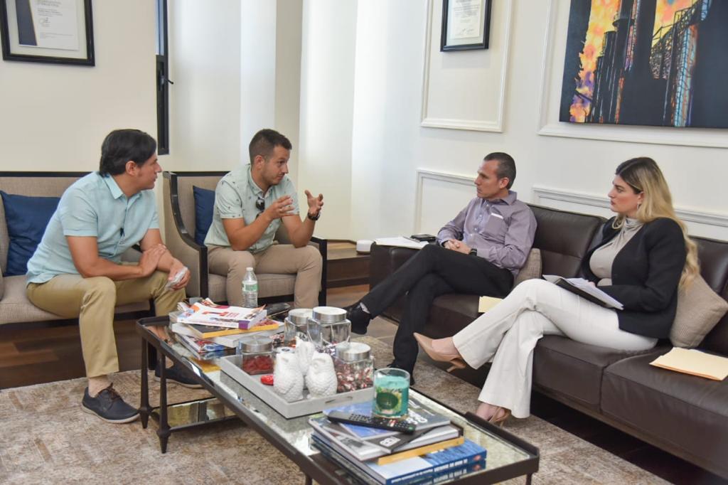 Especialistas visitaron la comunidad de Ahome. (Carlos Raeb Morales)