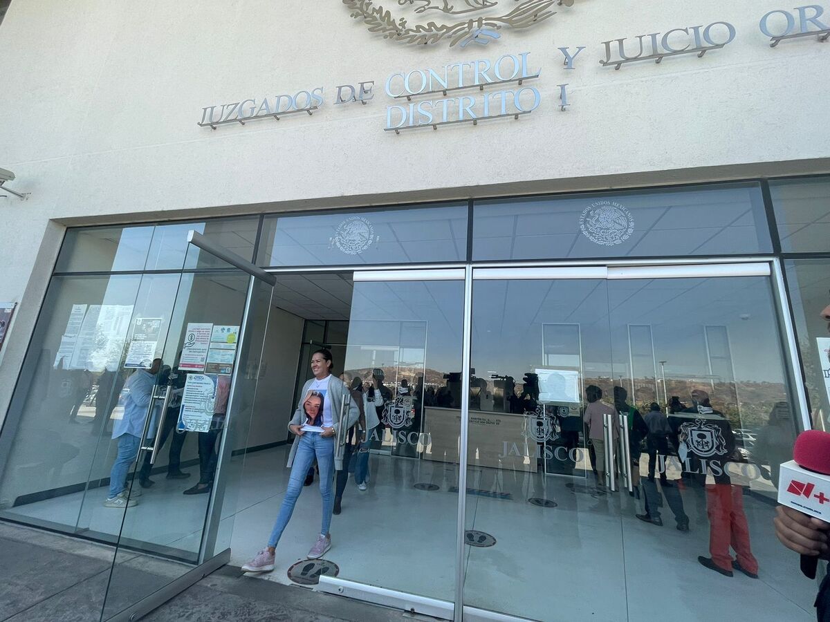 Familias de las víctimas contentos con la resolución de la audiencia. (Karla Rodríguez)