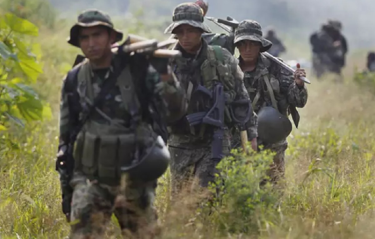 Militares peruanos en la zona del Vraem (Reuters)