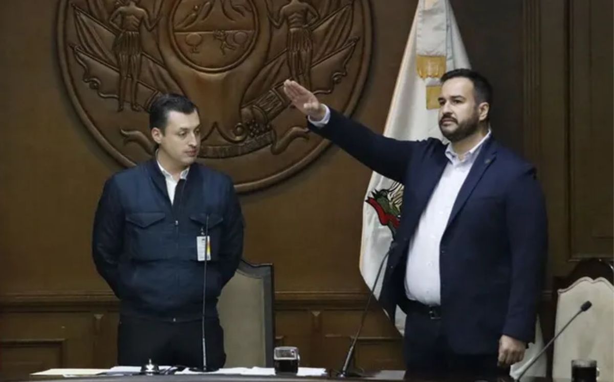 La salida de los directivos se da un mes y medio después de que Agustín Basave asumió la Secretaría de Ayuntamiento. J. López