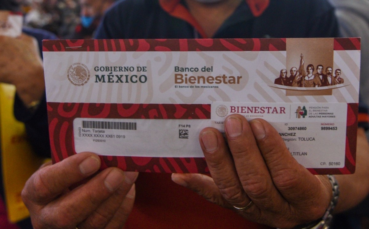 La secretaria del Bienestar informó que mañana será el último día para hacer el cambio de tarjeta. | Cuartoscuro