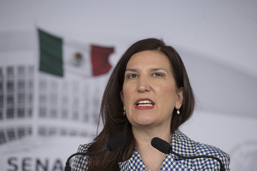La vicecoordinadora del PAN, Kenia López, en una conferencia en el Senado. | Jesús Quintanar
