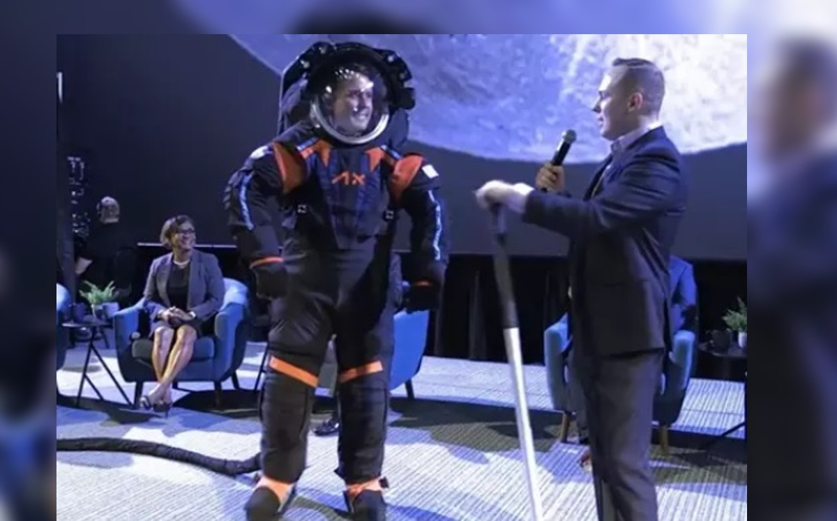 Presentaron el traje que usarán los astronautas (Especial).