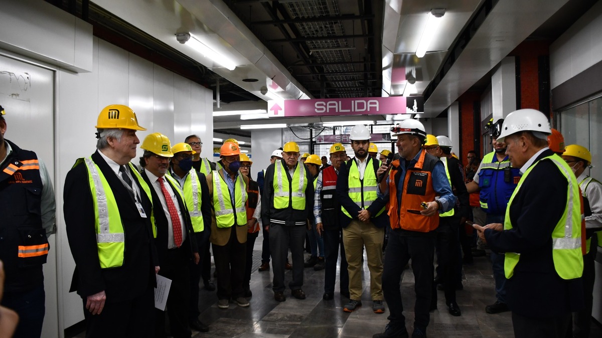 Estaciones en remodelación de la Línea 1.