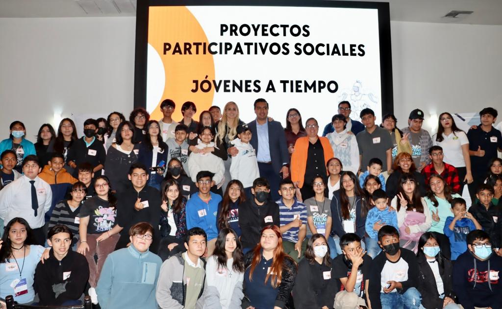 Integrantes del proyecto "Jóvenes a Tiempo". Foto: Especial