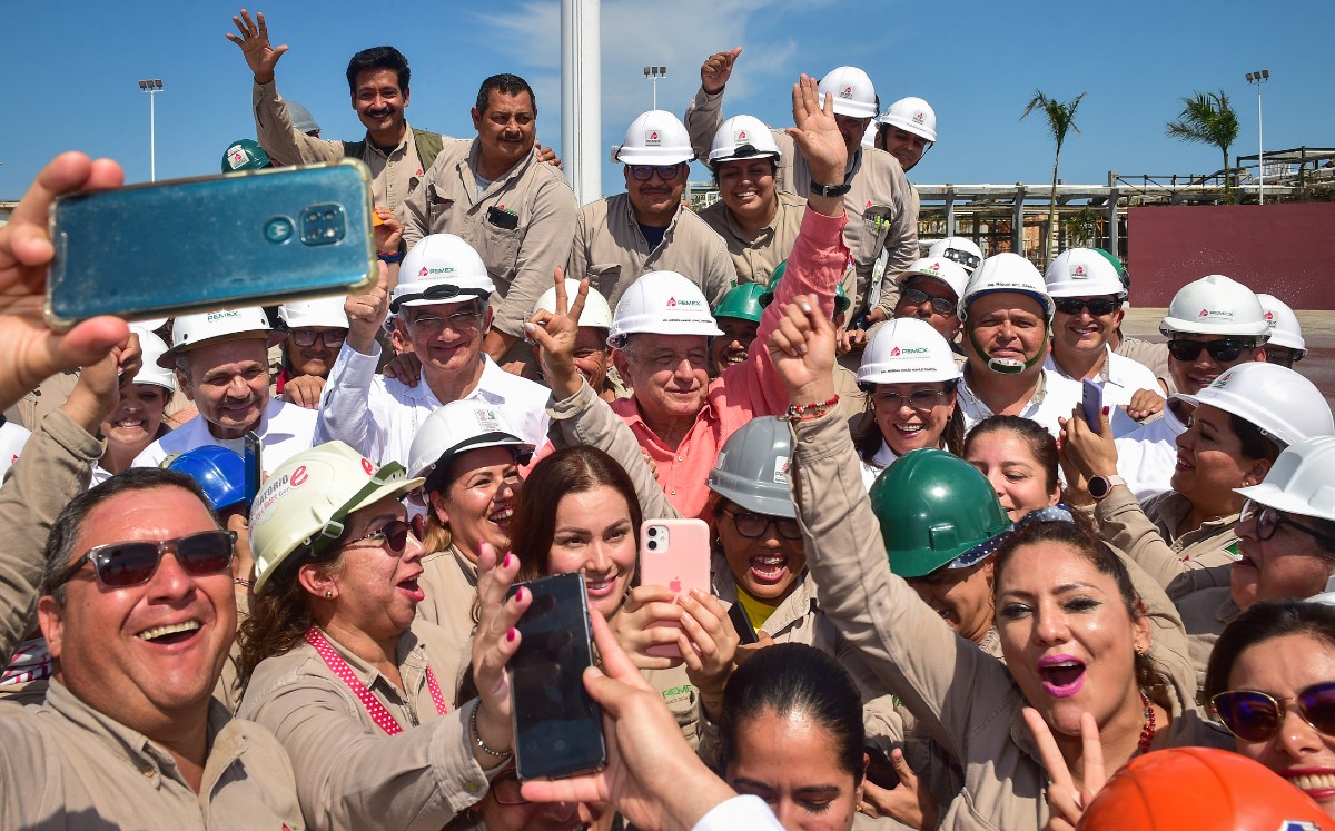 El motor para rescatar Pemex son sus trabajadores: AMLO  | Twitter