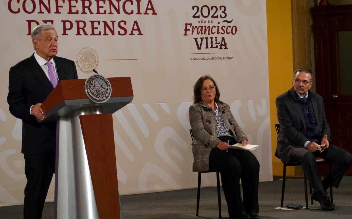 El Presidente anuncia la presentación de Rocío Nalhe sobre el sistema nacional de refinerías. Foto: (Cuartoscuro)