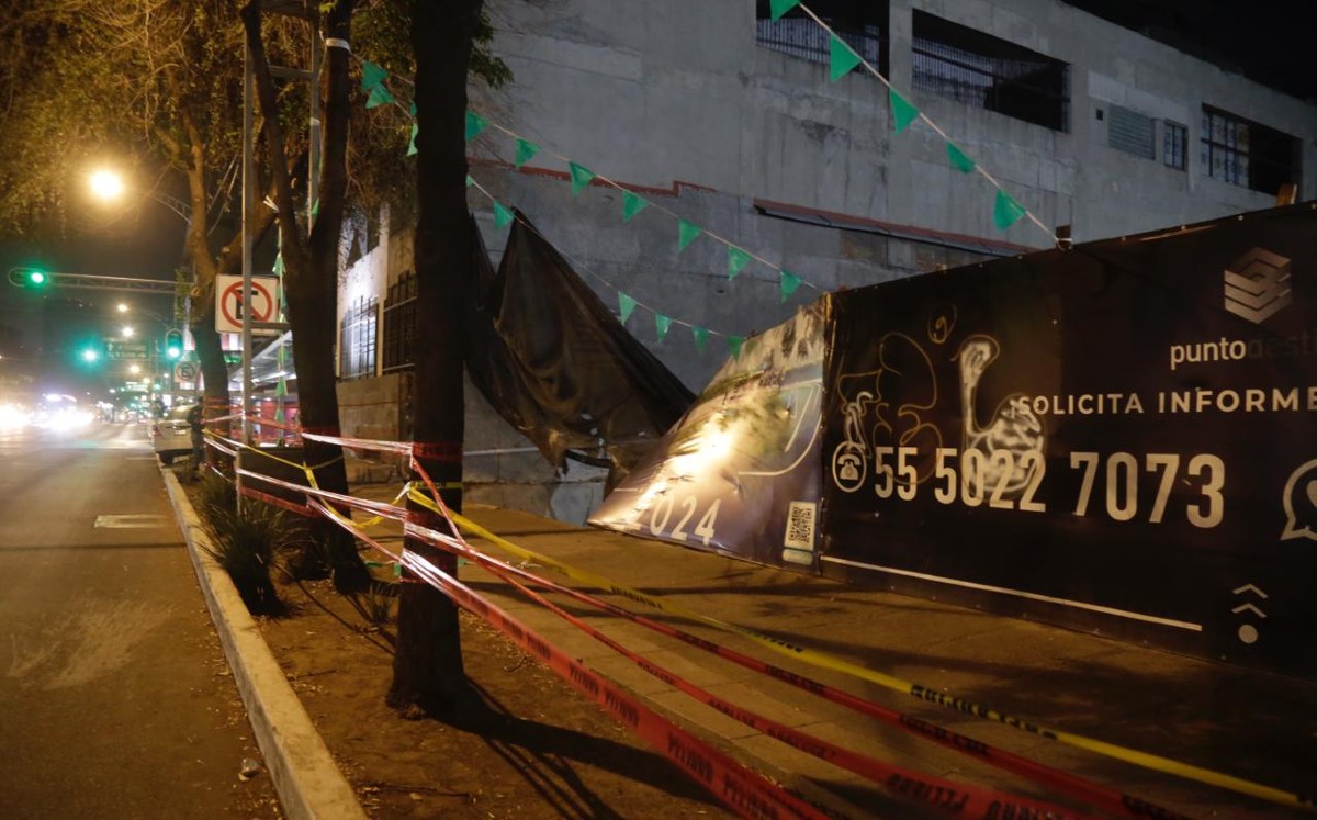 Colapsa una pared en obra de CdMx | Enrique Luna
