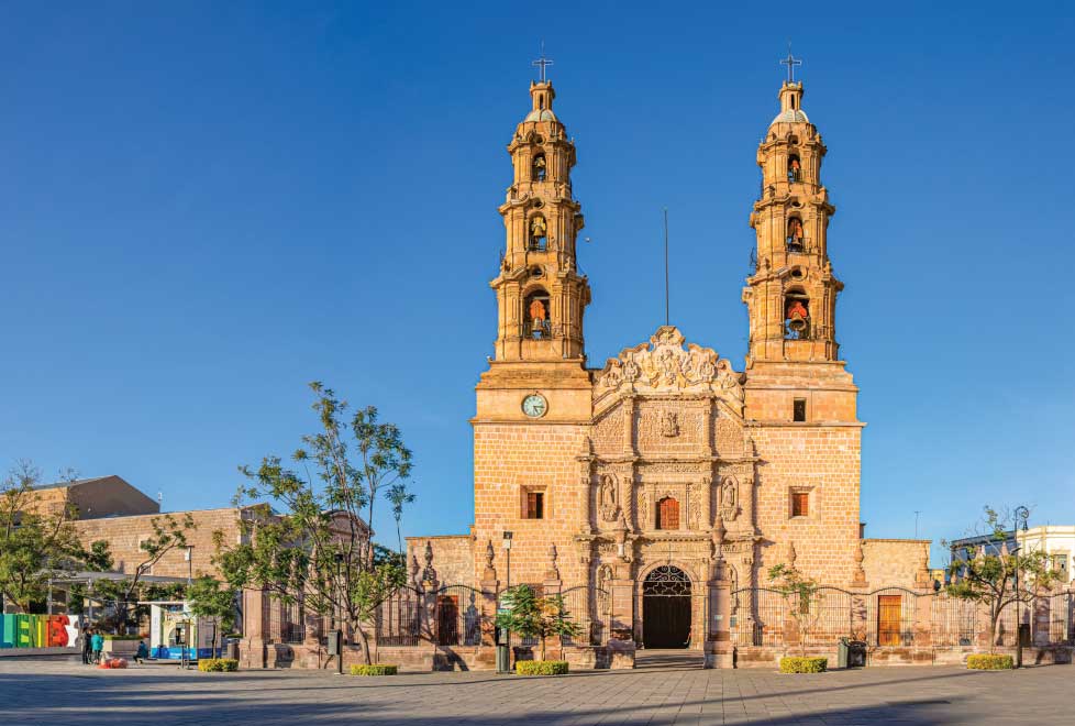 La arquitectura religiosa del estado es de las más bellas del país.