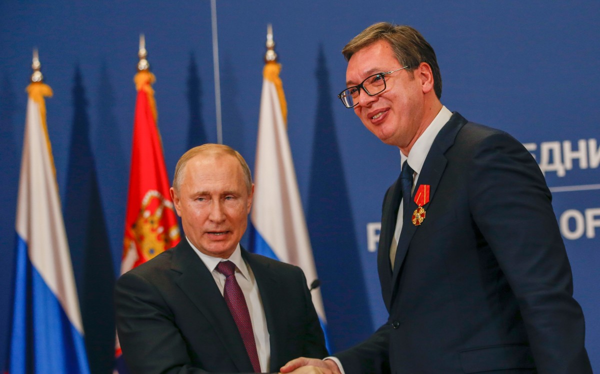 Presidentes de Rusia y Serbia | AP