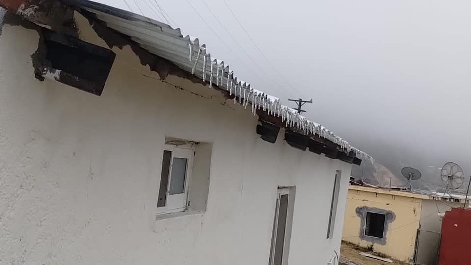 Reportan caìda de agua nieve en Laguna de Sánchez en el municipio de Santiago, NL. Foto: Especial