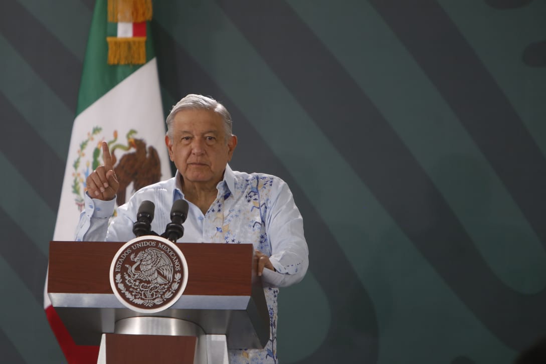 AMLO dice que hará concentraciones en el Zócalo de la CdMx "cada vez que se necesite" | Ariana Pérez