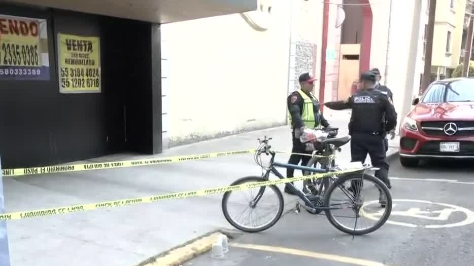 Ciclista fue asaltado y lesionado, asaltante huye en la colonia Nápoles en la CdMx