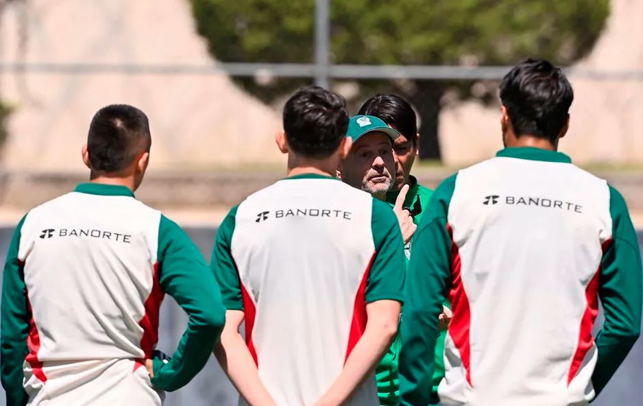 Diego Cocca destaca la energía positiva que se siente en la selección mexicana