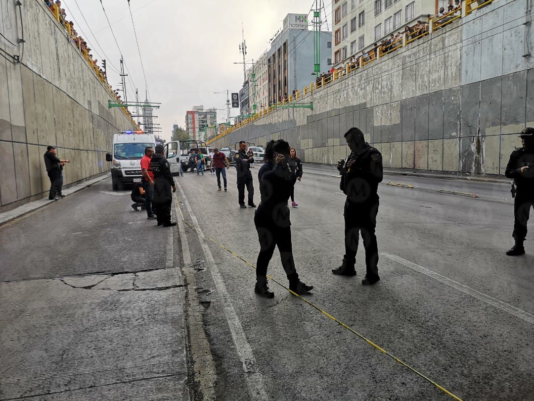 Balean a motocilista en Eje Central. (Especial)