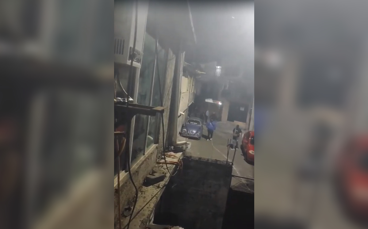 Un video en redes muestra a hombres armados en la zona.