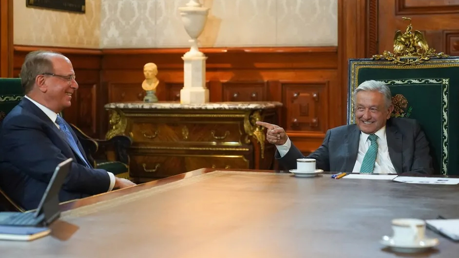 Hay un buen ambiente para la inversión en México, dice AMLO tras reunión con Larry Fink