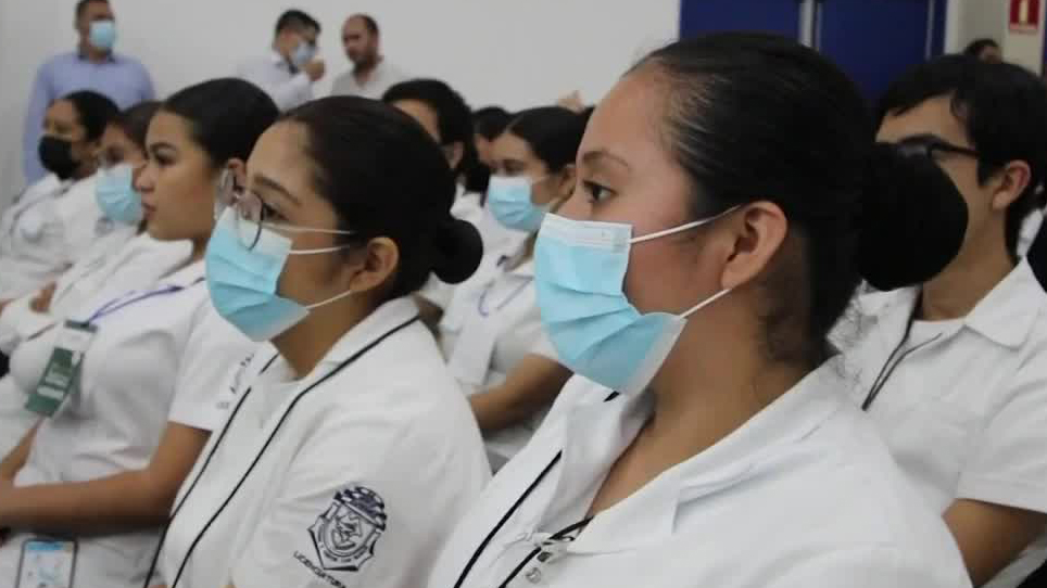 ISSSTE anuncia gratuidad para estudiantes de la Escuela de Dietética y Nutrición