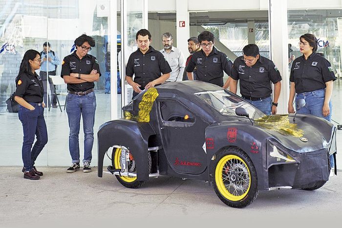 El vehículo fue creado por 11 jóvenes. (Especial)