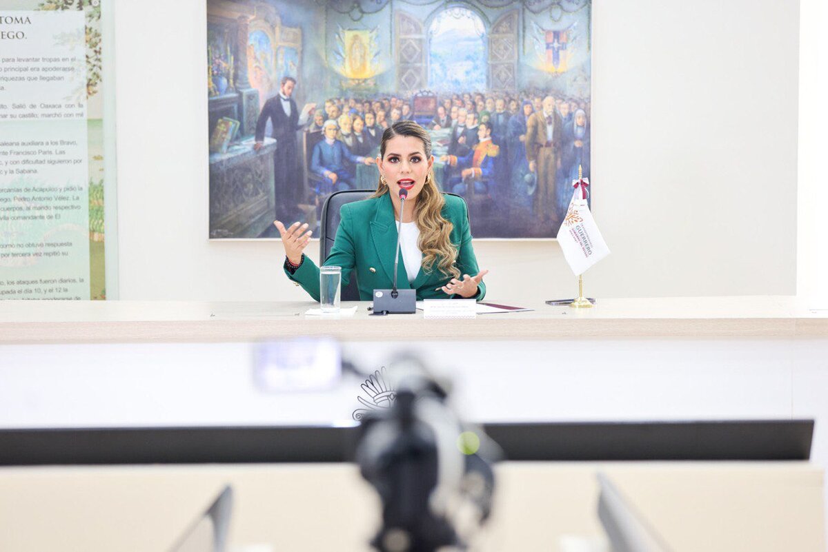 Gobernadora Evelyn Salgado  durante su participación en el conversatorio La Ciudad y la Transformación.
