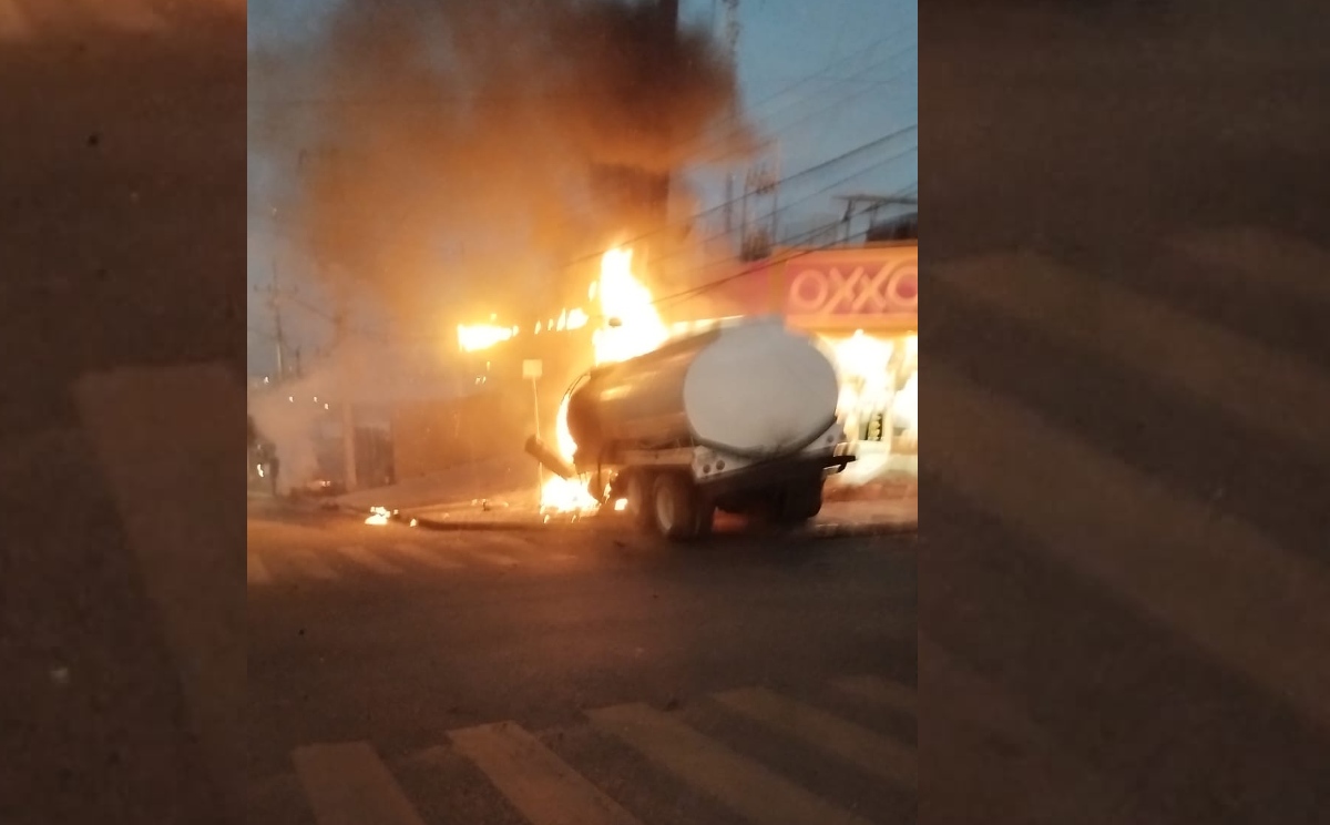 El incendio se registró en la colonia Infonavit la Huasteca. Foto: Especial