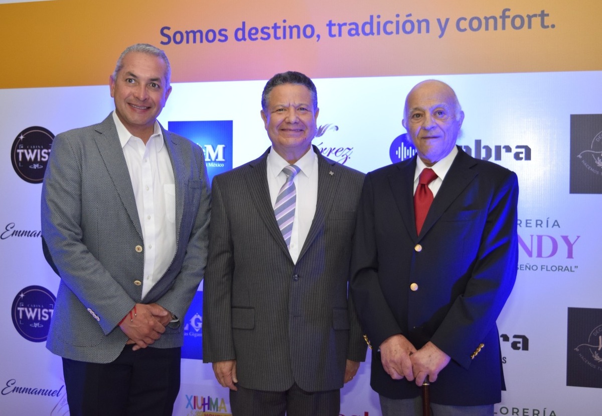 Menchaca Salazar reiteró su apoyo a los empresarios a quienes dijo tendrán todo el apoyo para despegar sus negocios (Eloy Martínez)