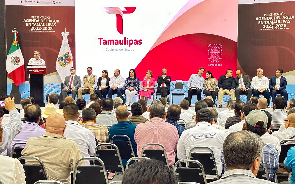 Américo Villarreal presenta agenda del agua