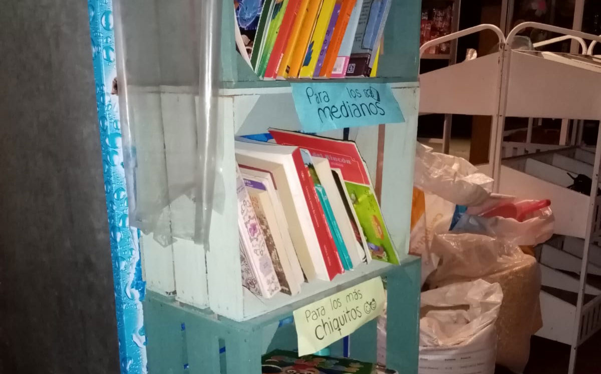 "Huacales literarios", proyecto para acercar libros a niños | Especial