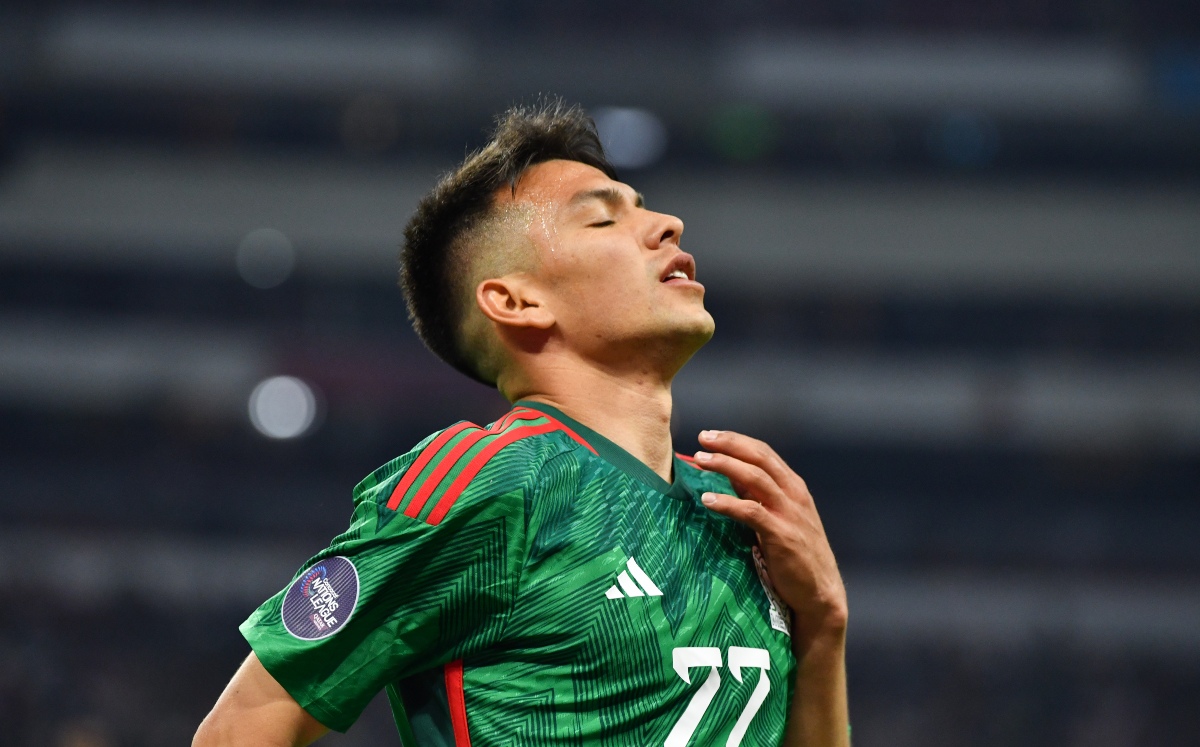 'Chucky' Lozano culpa a los medios por los abucheos hacia la selección mexicana (Imago7)