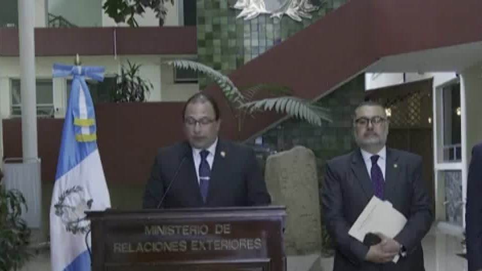 Ministro de Guatemala, Mario Búcaro declaró que está colaborando con las autoridades de México