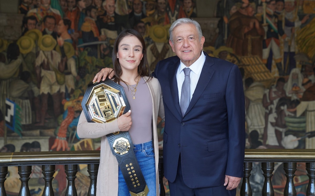 AMLO recibe a Alexa Grasso, campeona mundial de UFC: “es un orgullo para México”. | Especial