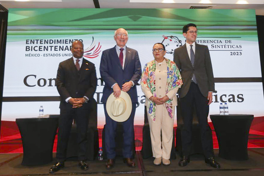 Ken Salazar aclaró que este evento es una muestra de que se está trabajando “enfocados en el fentanilo como socio”. | Jorge Carballo