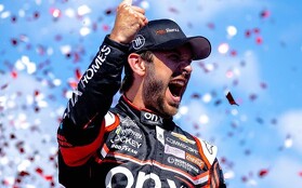 NASCAR multa con 50 mil dólares al piloto mexicano, Daniel Suárez