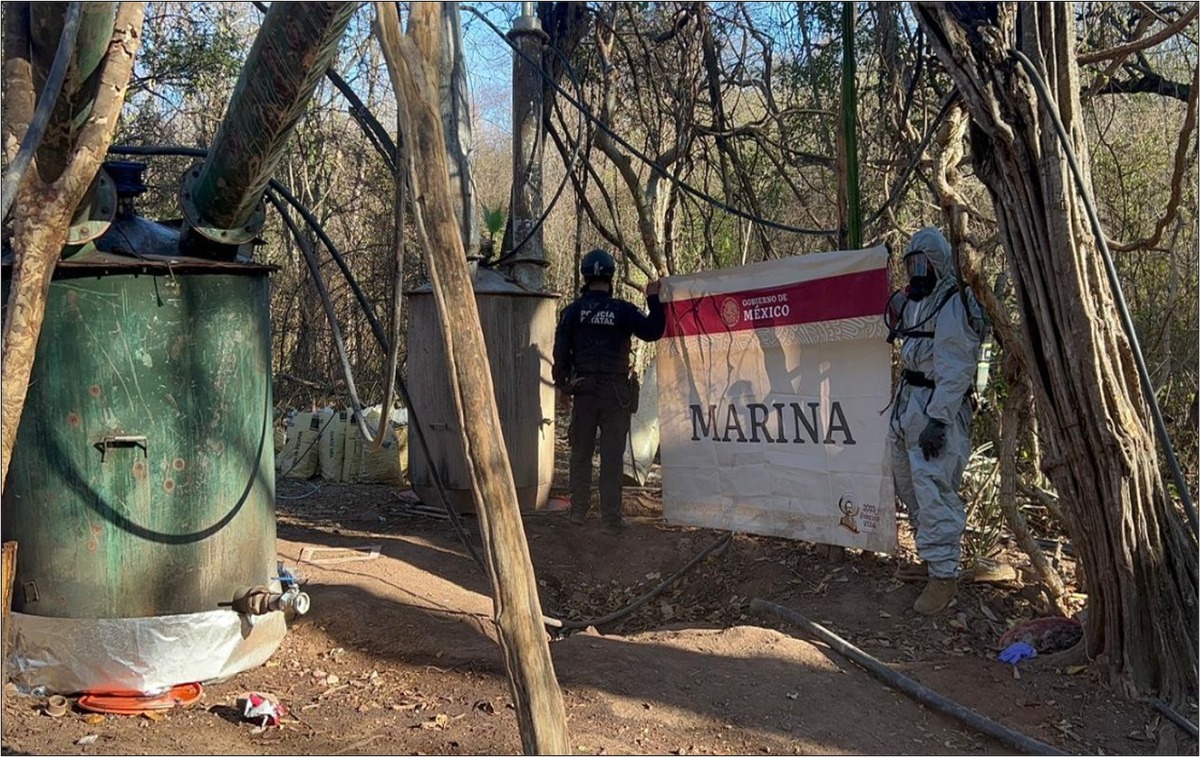 Semar, en conjunto con FGR y SSPE de Sinaloa, desmantelaron ocho "narcolaboratorios " (Especial)