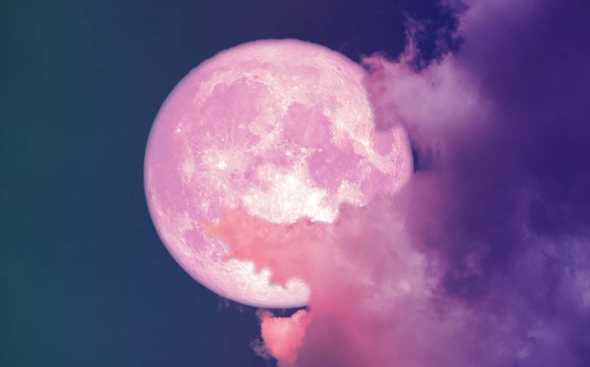 Superluna rosa de abril (Shutterstock)