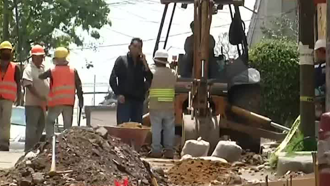 Reanudan obras en alcaldía Álvaro Obregón tras muerte de dos trabajadores