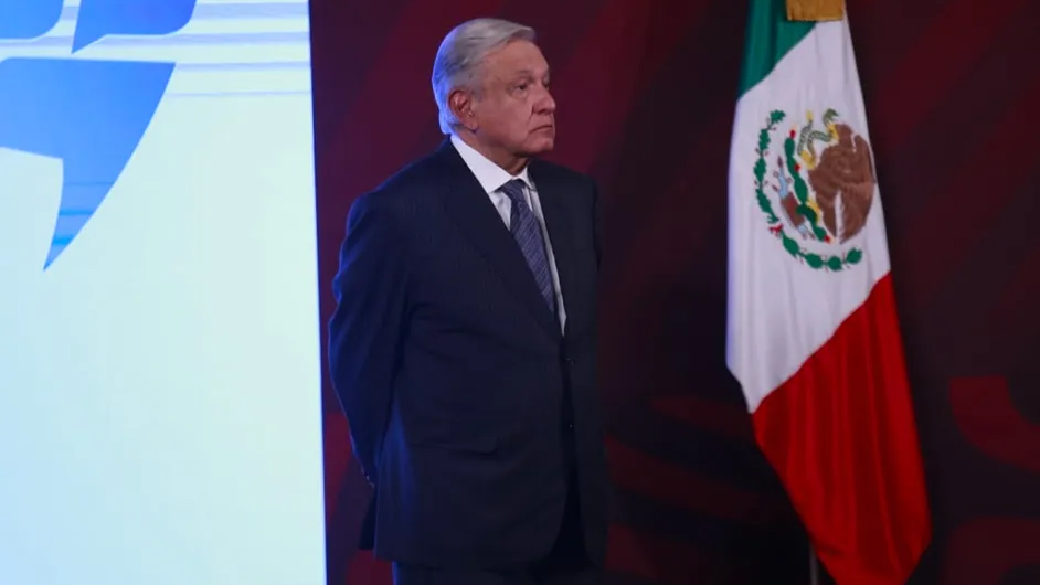 Turistas de EU no hacen caso a alertas de viaje; “Cancún está lleno”, presume AMLO