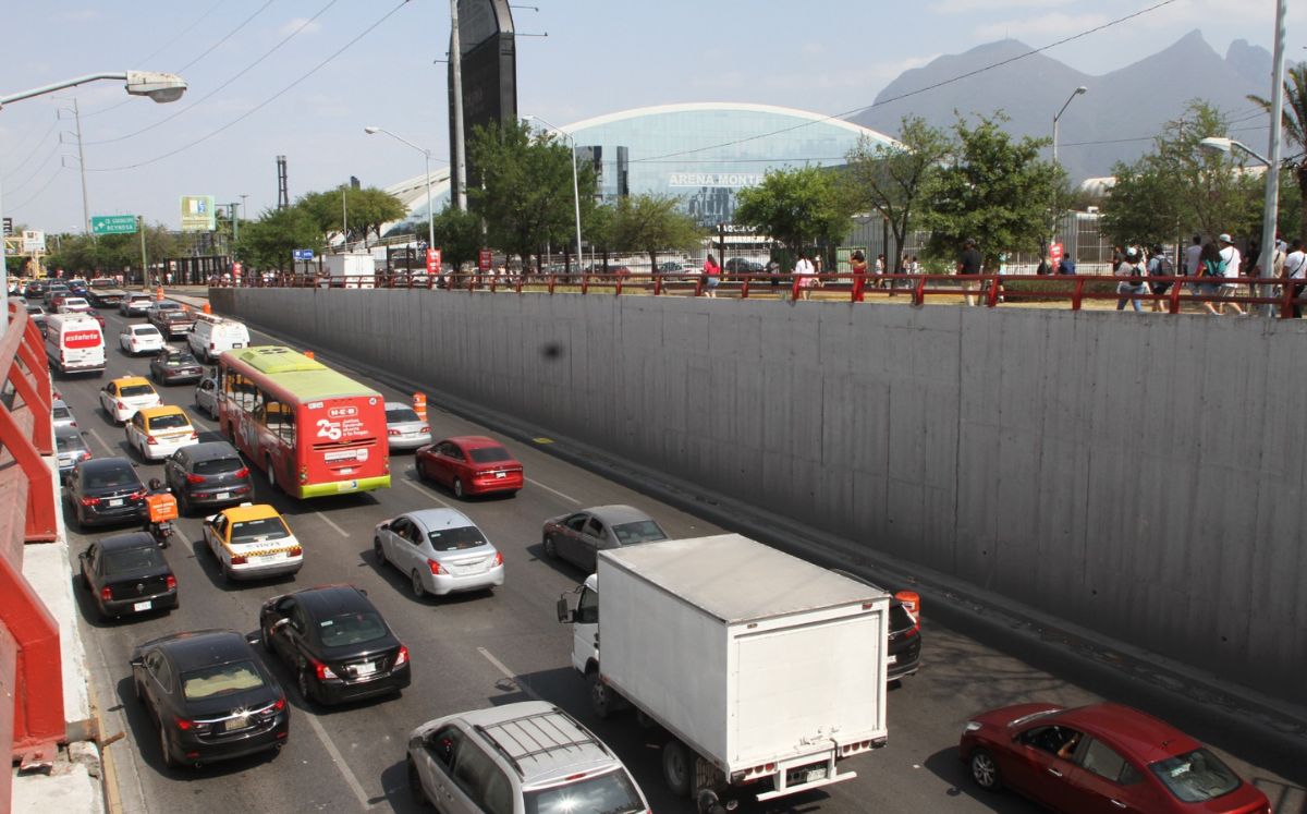 Cierres viales en Monterrey. Roberto Alanís
