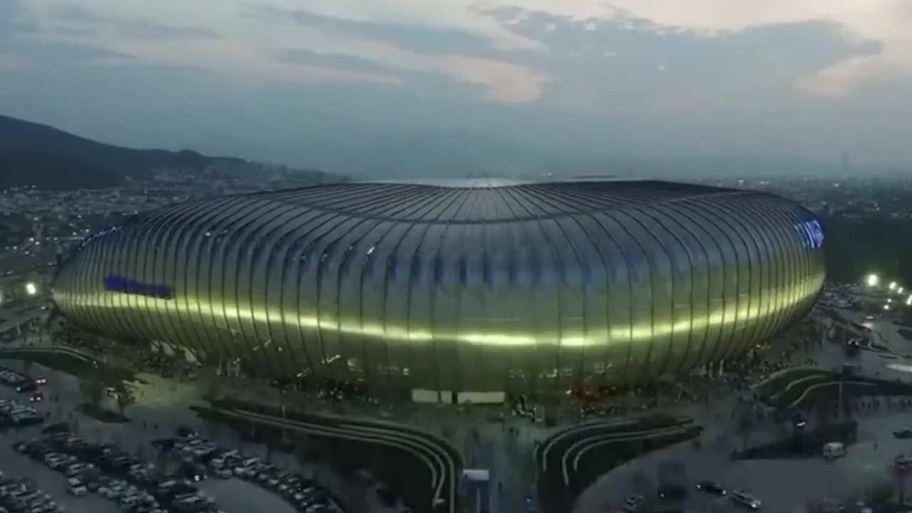 FIFA visita estadio de Monterrey, sería sede para Mundial 2023