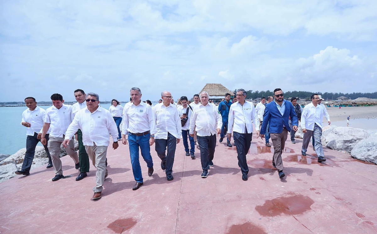 El secretario federal Miguel Torruco Marqués y el gobernador de Tamaulipas, Américo Villarreal. (Fcaebook)
