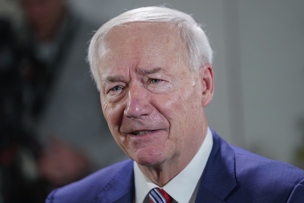 El ex gobernador de Arkansas, Asa Hutchinson. | AP