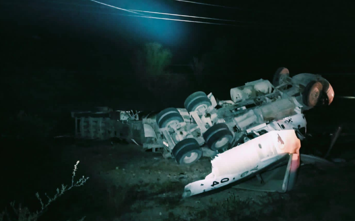 Vuelca pipa en en carretera Victoria-Monterrey