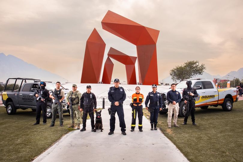 Las autoridades iniciaron el operativo en el Monumento a la Puerta.