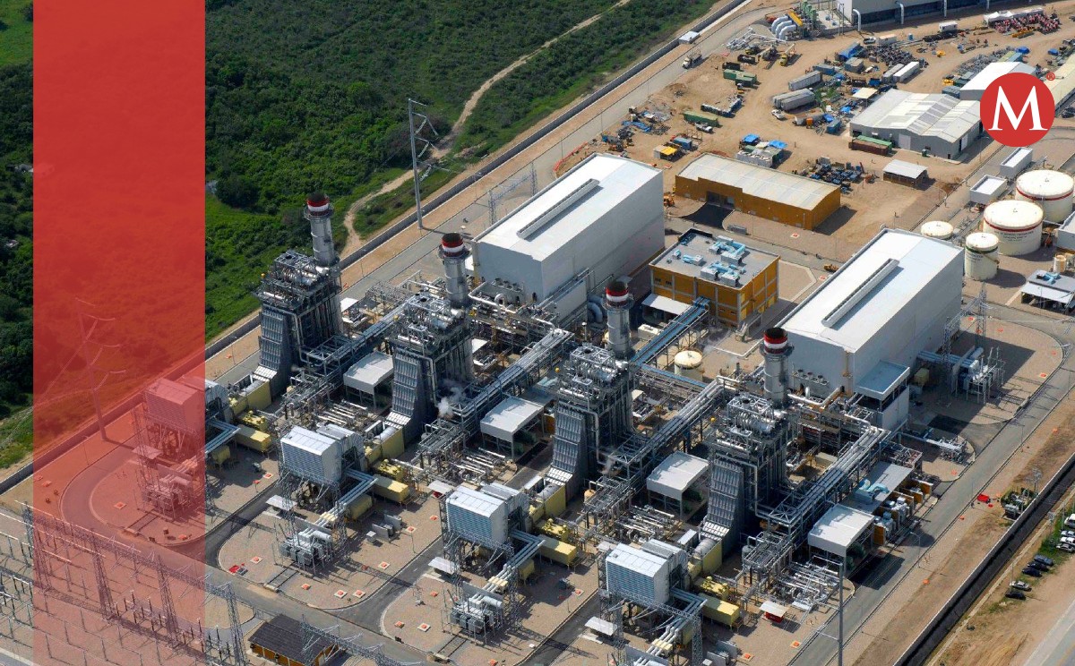 Plantas de la empresa Iberdrola en el puerto industrial de Altamira.