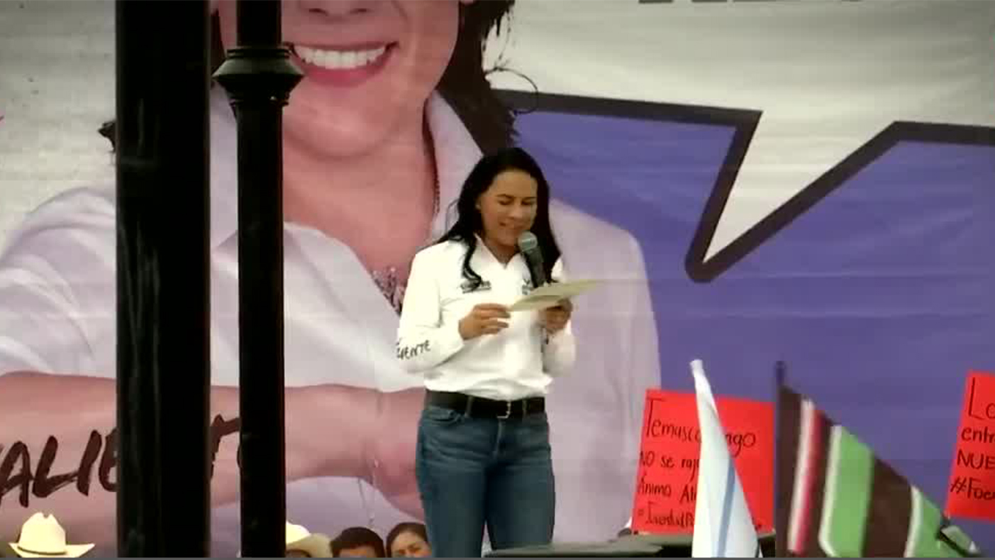 Alejandra del Moral, realizó varias actividades en su tercer día de campaña en Atlacomulco