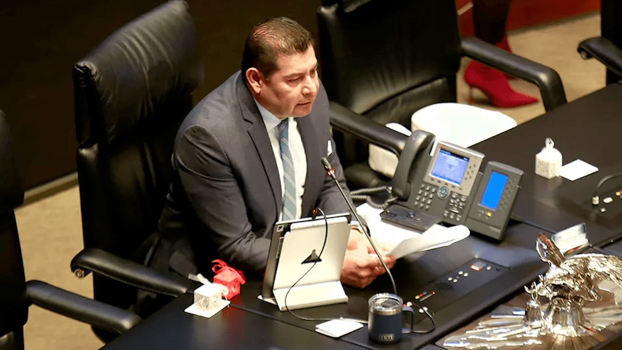 Por "mandato", recurso ante la Corte contra impugnaciones a 'Plan B': Armenta