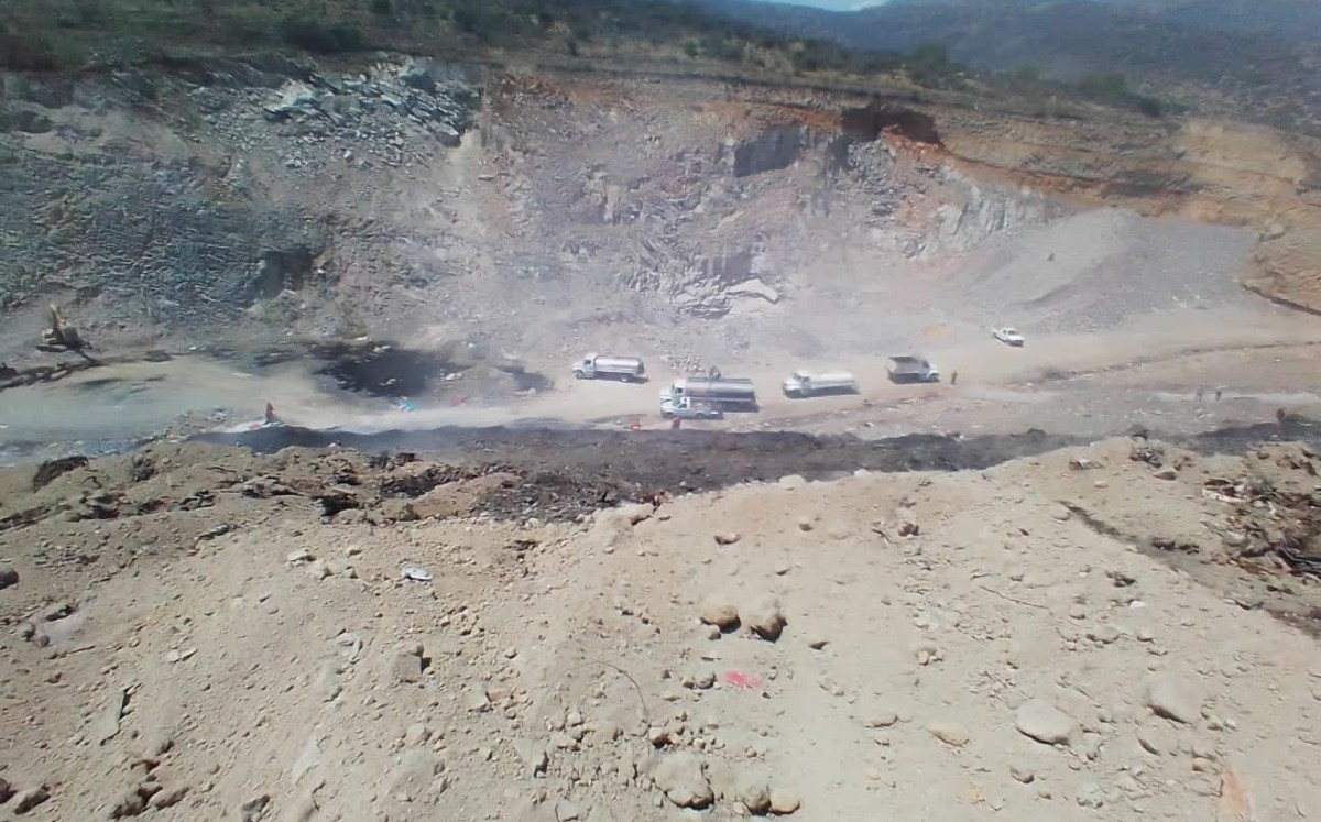 En Tepotzotlán, controlan incendio en relleno sanitario. (Especial)