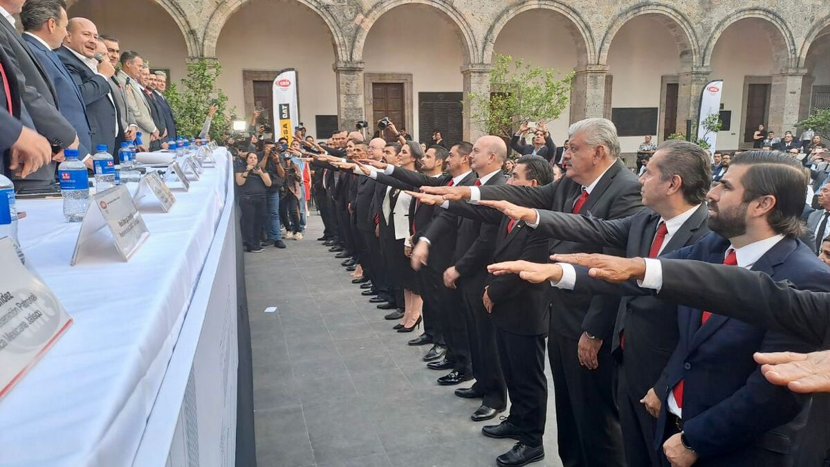 Toma de protesta de la mesa directiva regional de la CMIC fue en el Museo Cabañas (Cortesía)