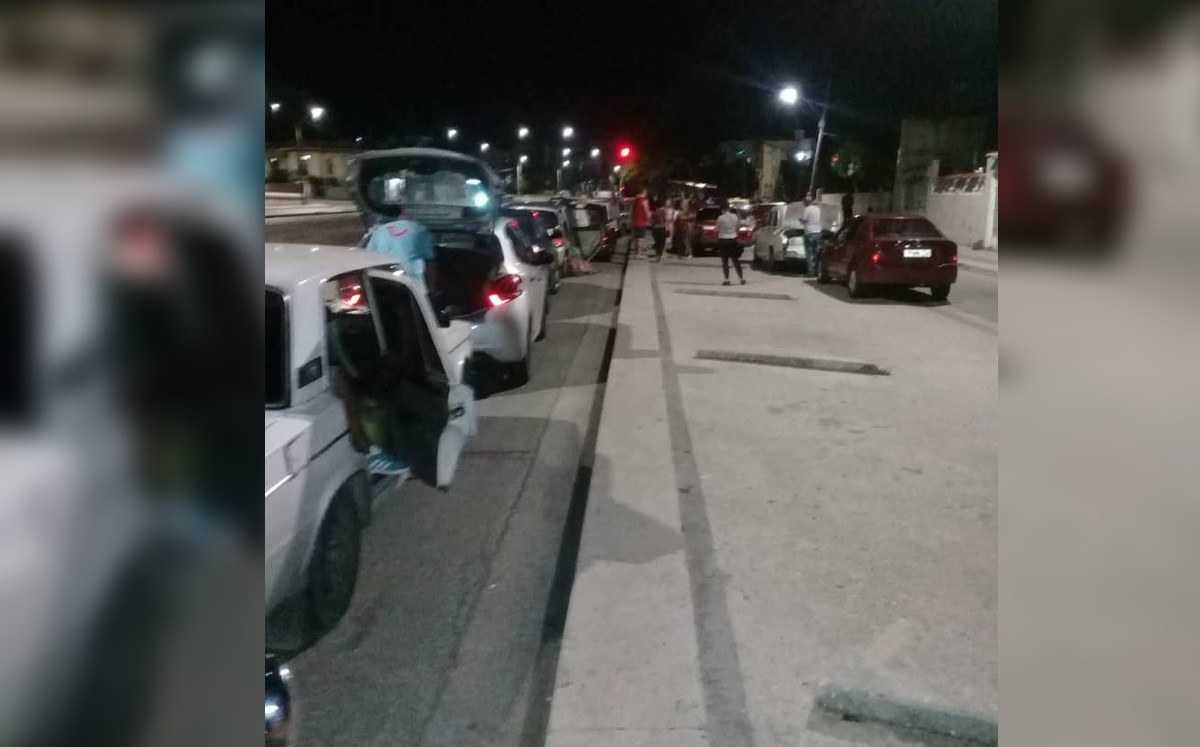 Largas filas por gasolina en Cuba | Manuel Juan Somoza